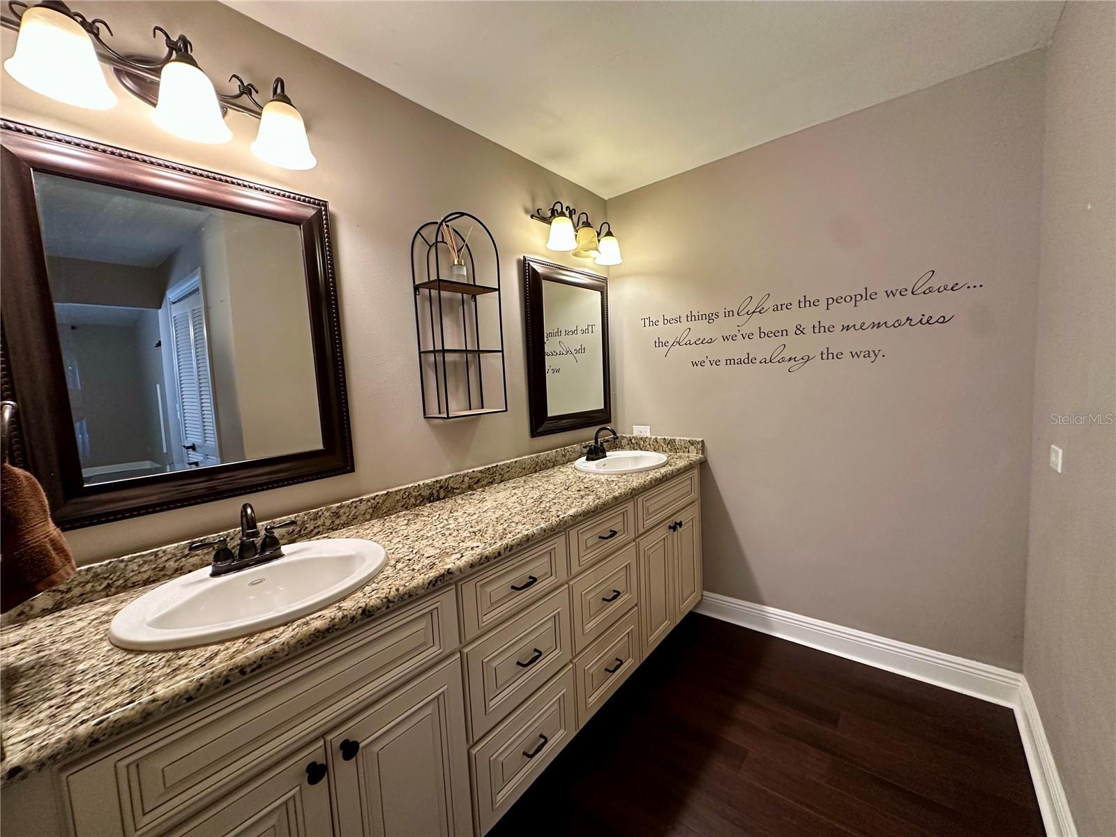 LINDEN ESTATES - Residential