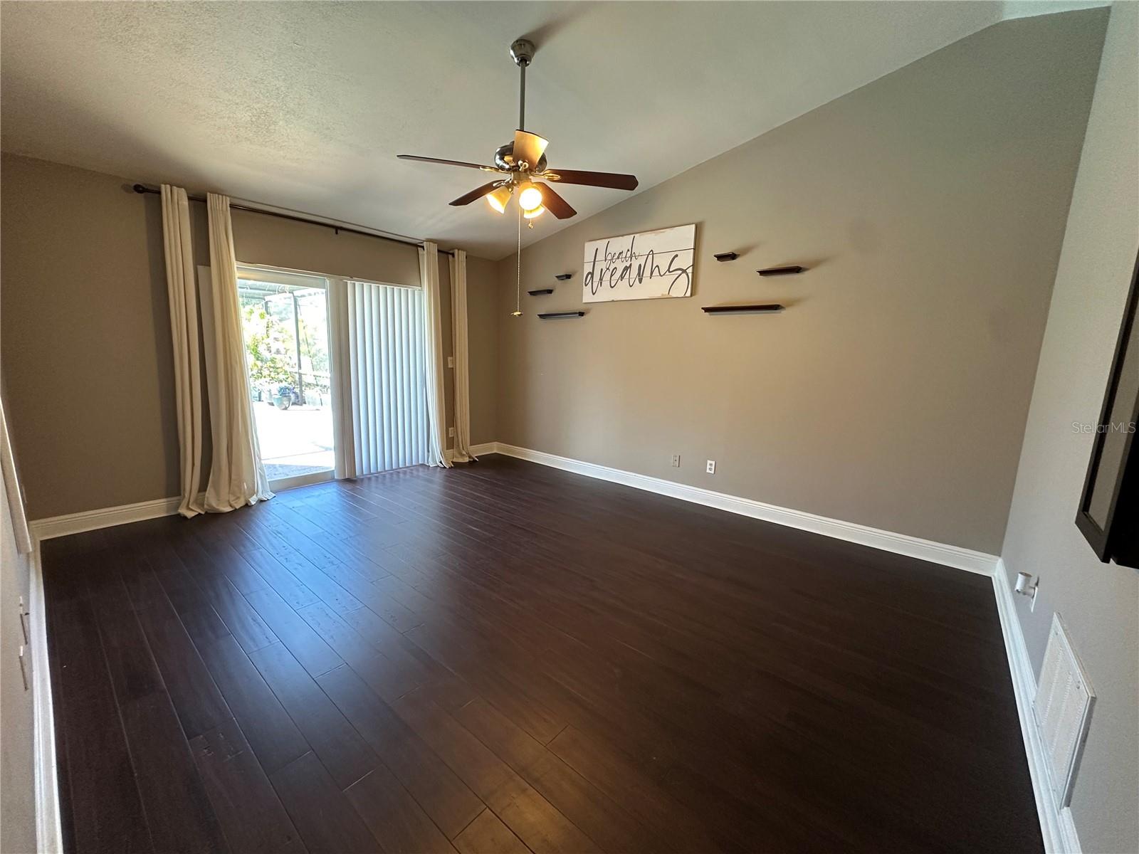 LINDEN ESTATES - Residential