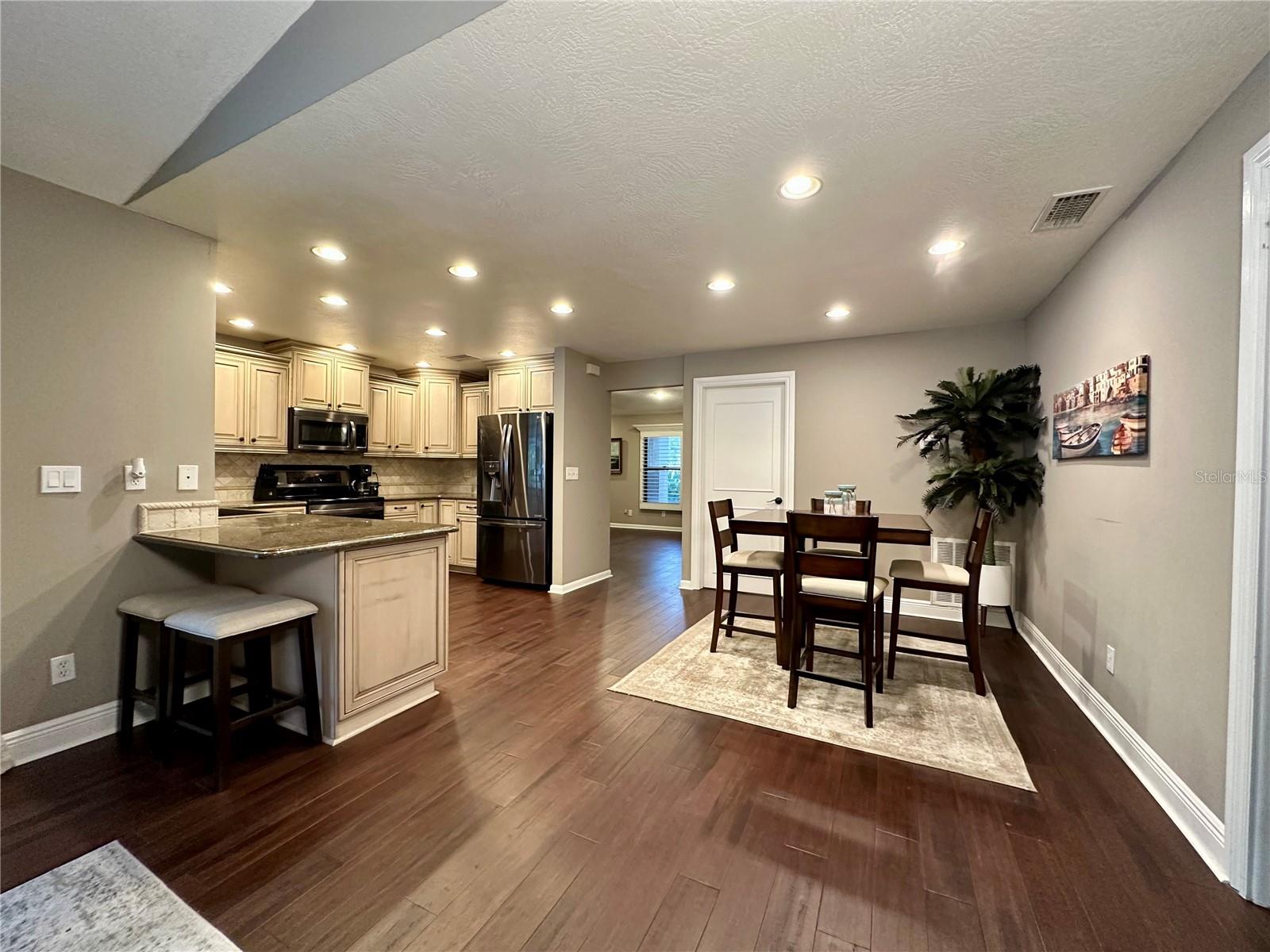 LINDEN ESTATES - Residential