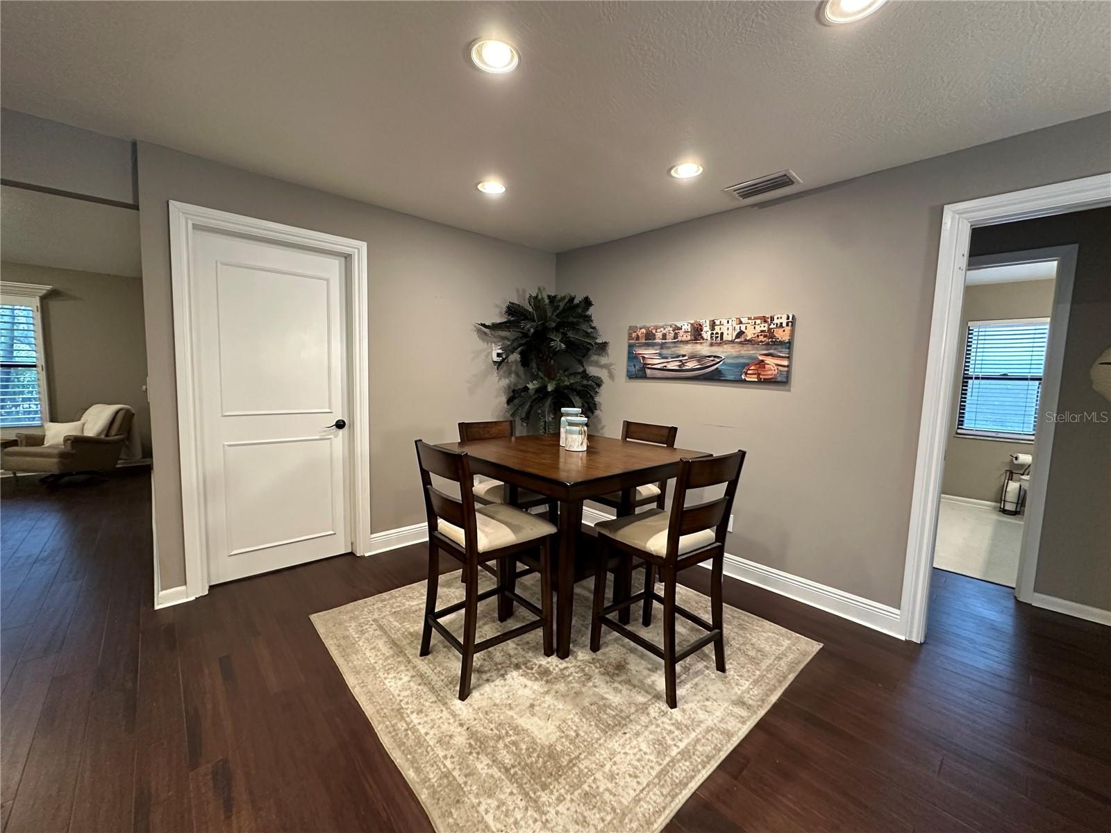 LINDEN ESTATES - Residential