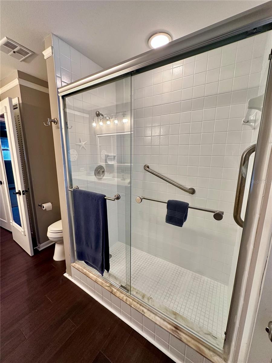 LINDEN ESTATES - Residential