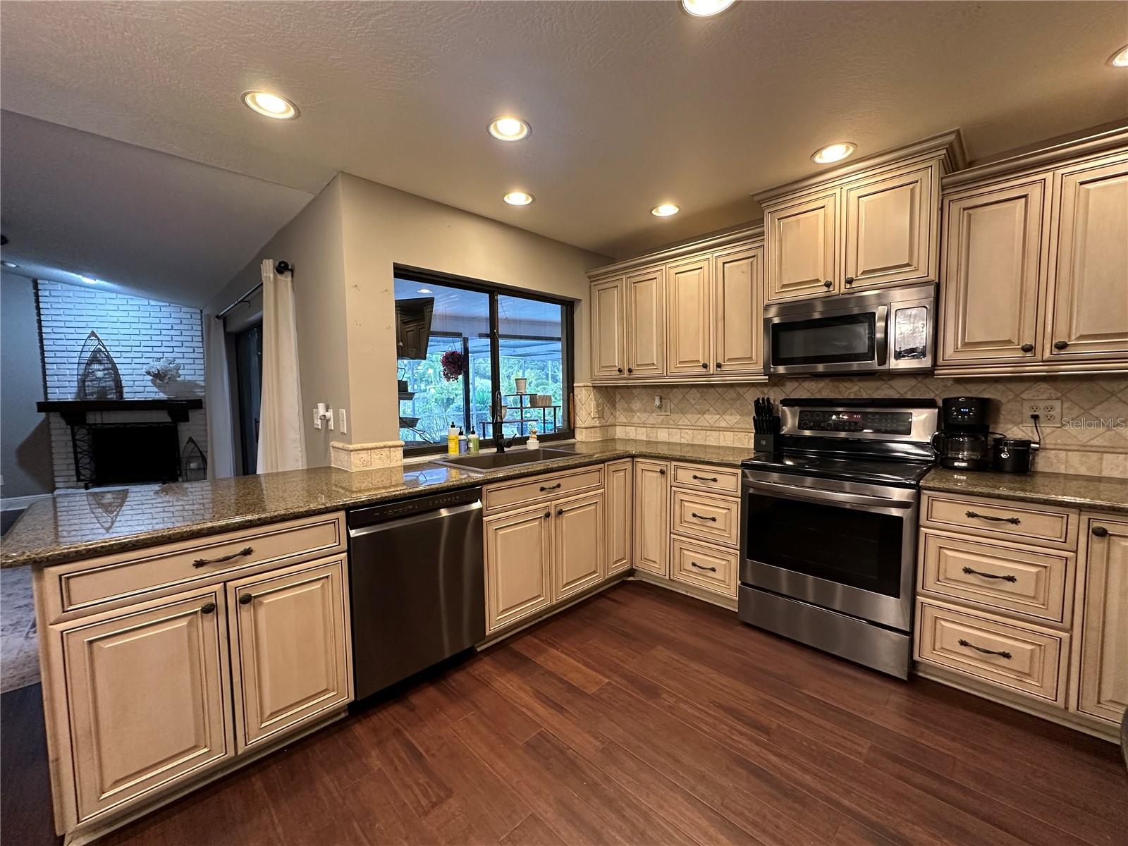 LINDEN ESTATES - Residential