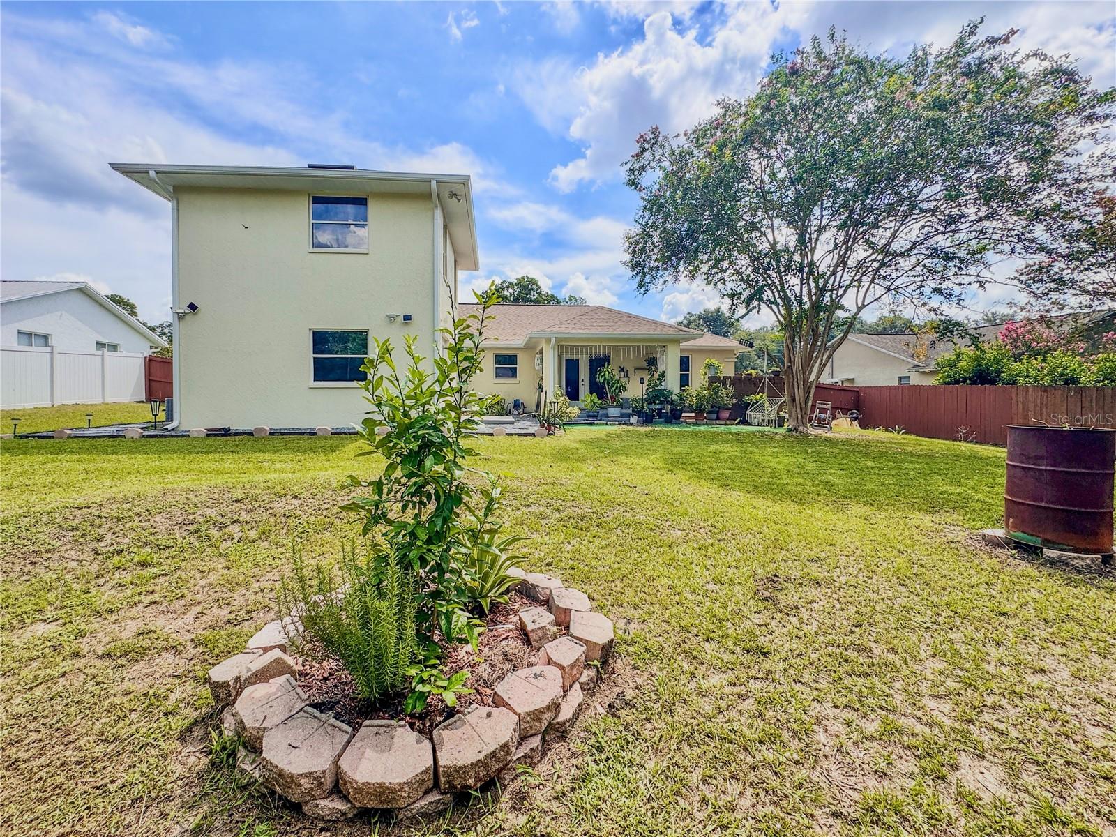 TANGLEWOODS UN 01 - Residential Lease