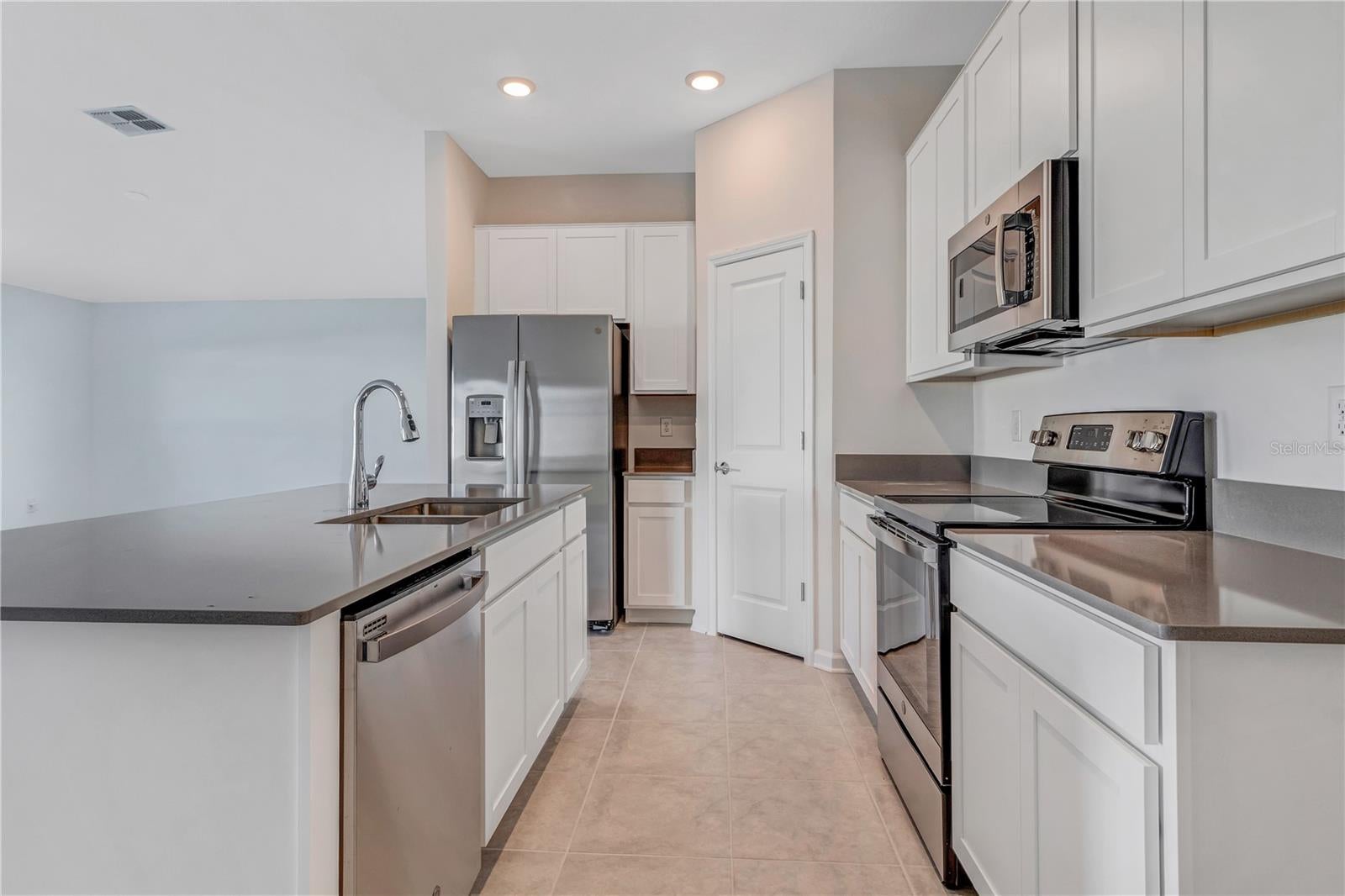 865 CITRUS RESERVE BOULEVARD