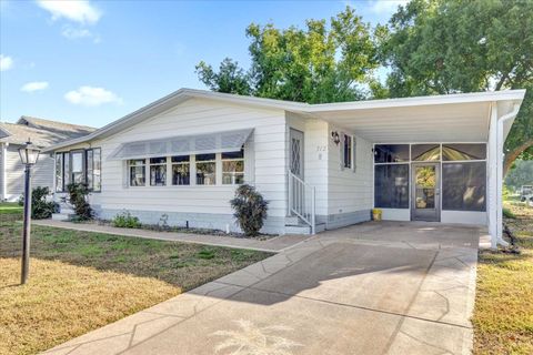 A home in LADY LAKE