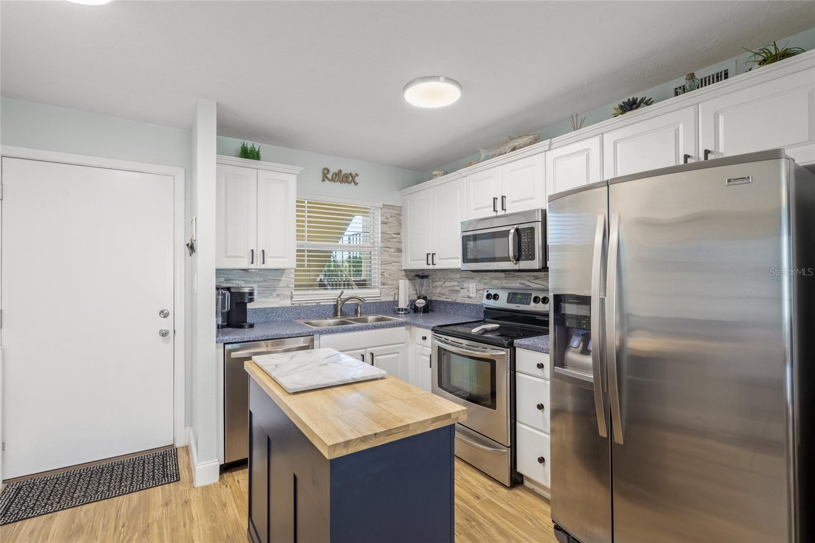 915 BEACH ROAD 215