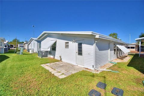 A home in WINTER HAVEN