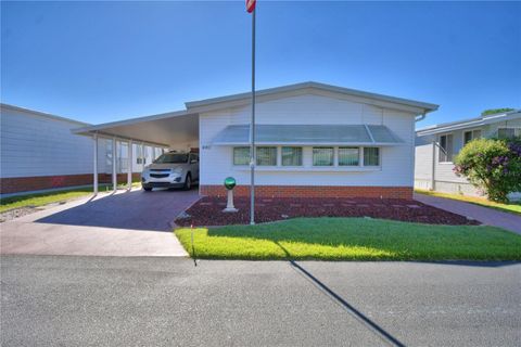 A home in WINTER HAVEN