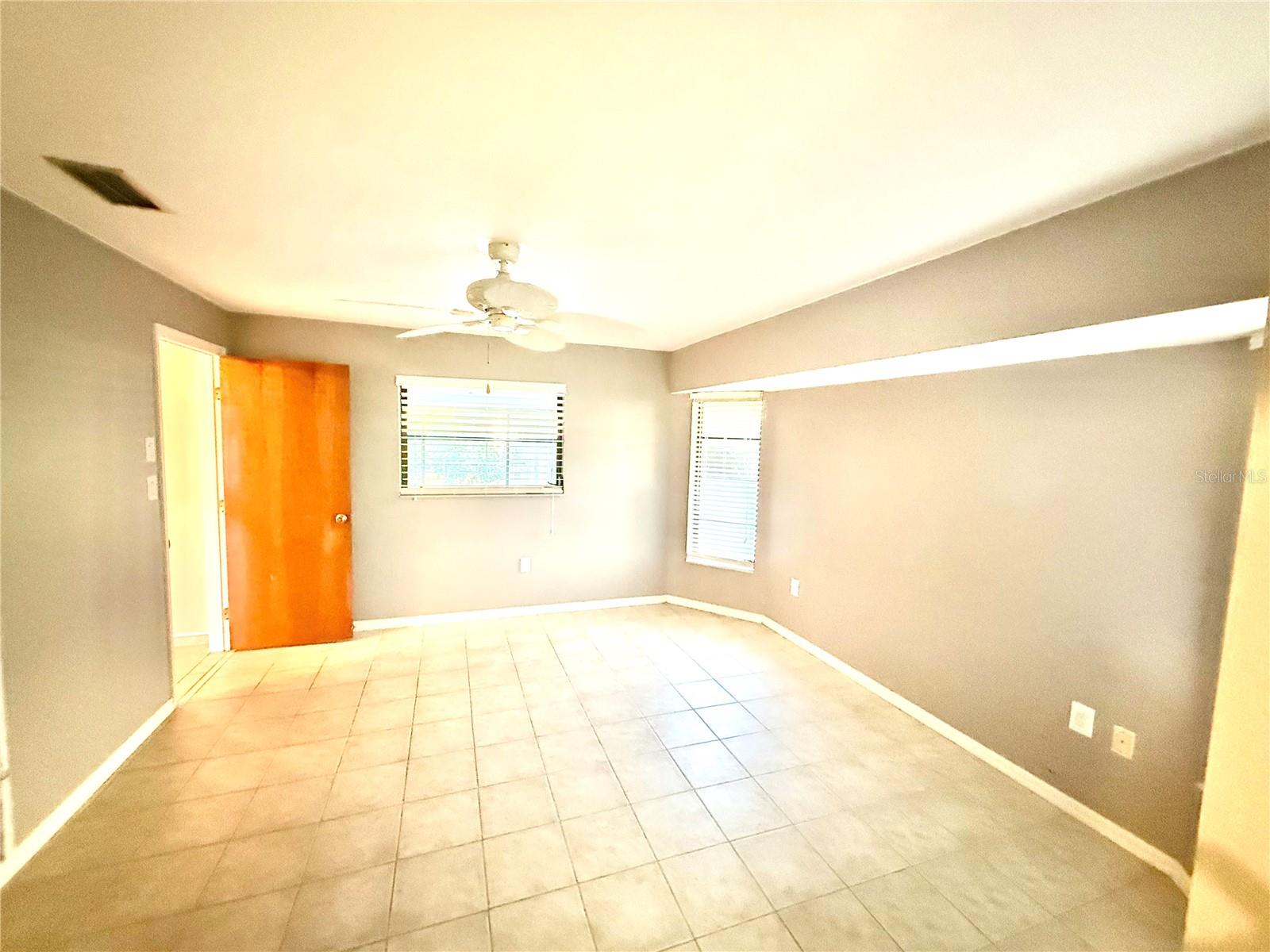 21466 SHELDON AVENUE