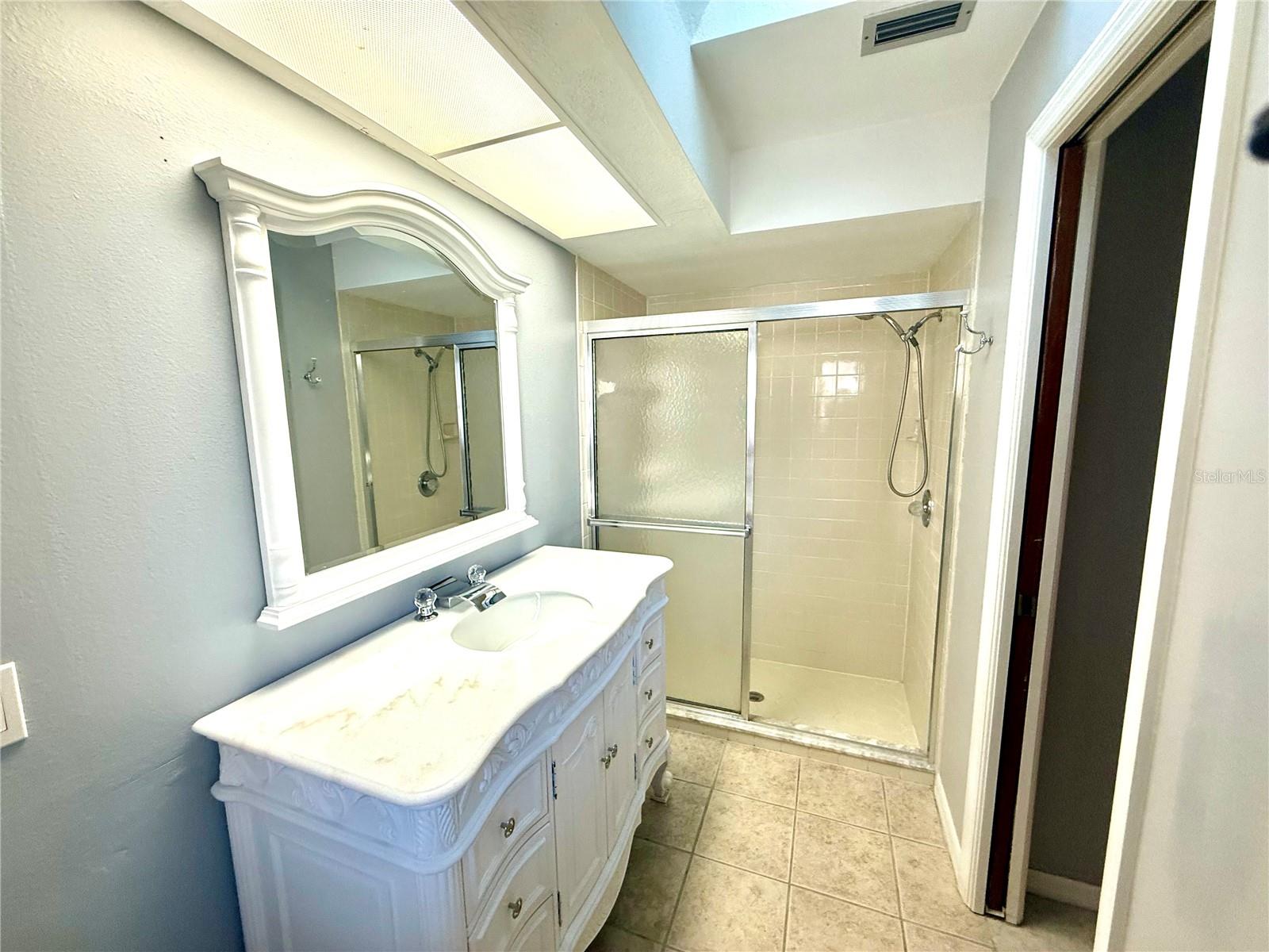 21466 SHELDON AVENUE