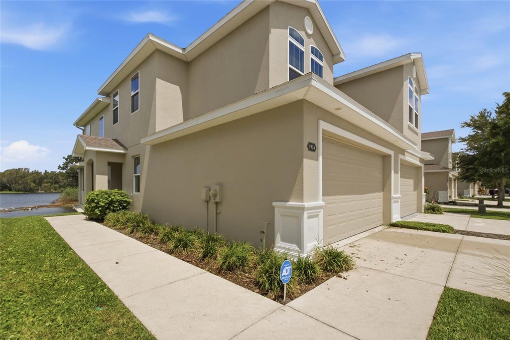 Photo of 1934 Lake Ridge Boulevard, Clearwater, FL 33763 (MLS # TB8531186)