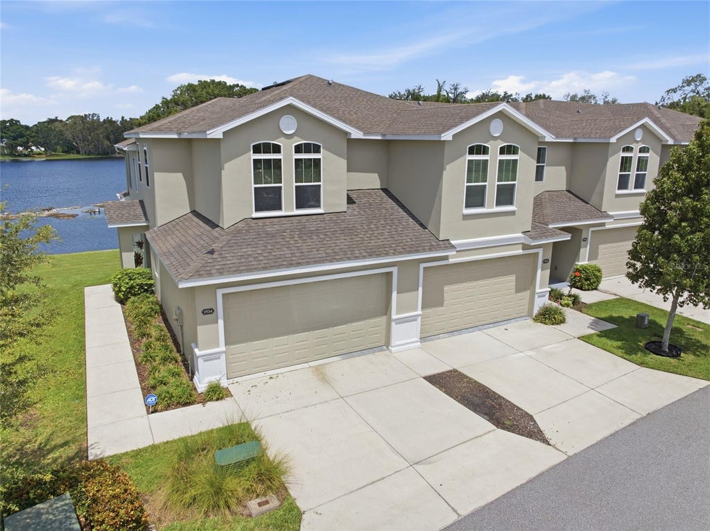 Photo of 1934 Lake Ridge Boulevard, Clearwater, FL 33763 (MLS # TB8531186)