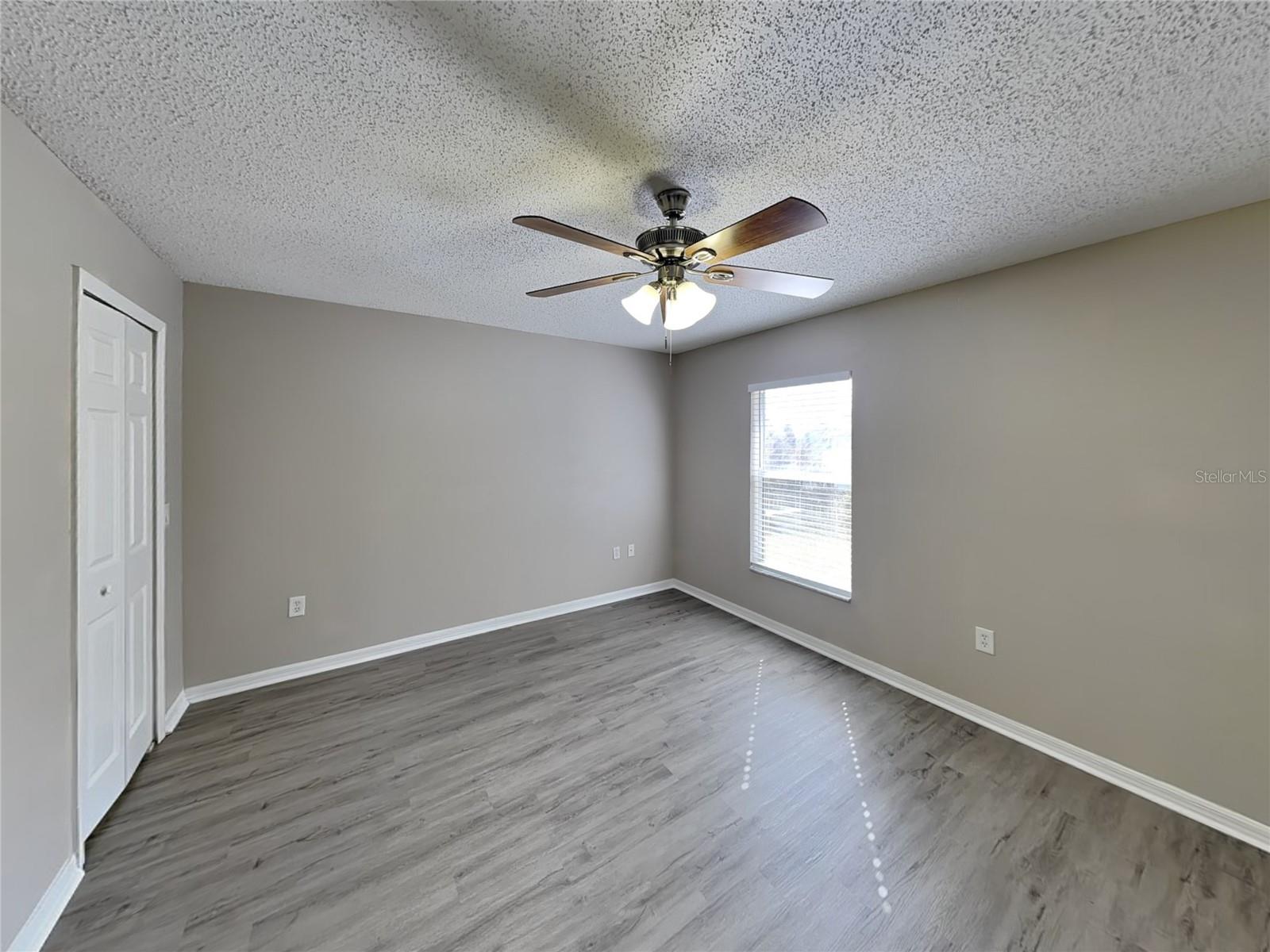 DELTONA LAKES UN 66 - Residential Lease