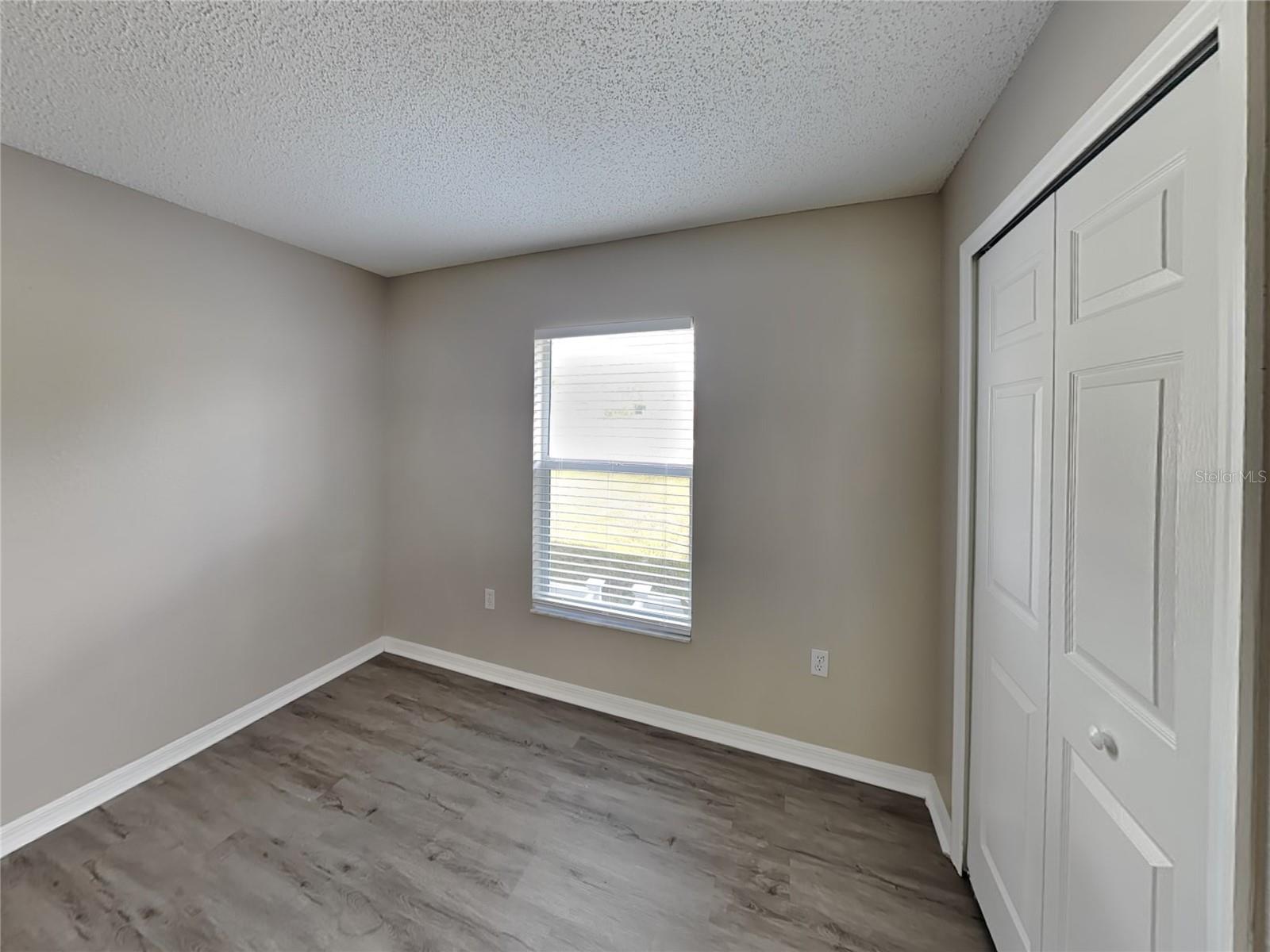 DELTONA LAKES UN 66 - Residential Lease