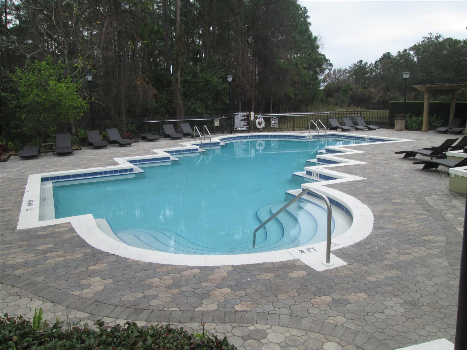 802 CREST PINES DRIVE 837