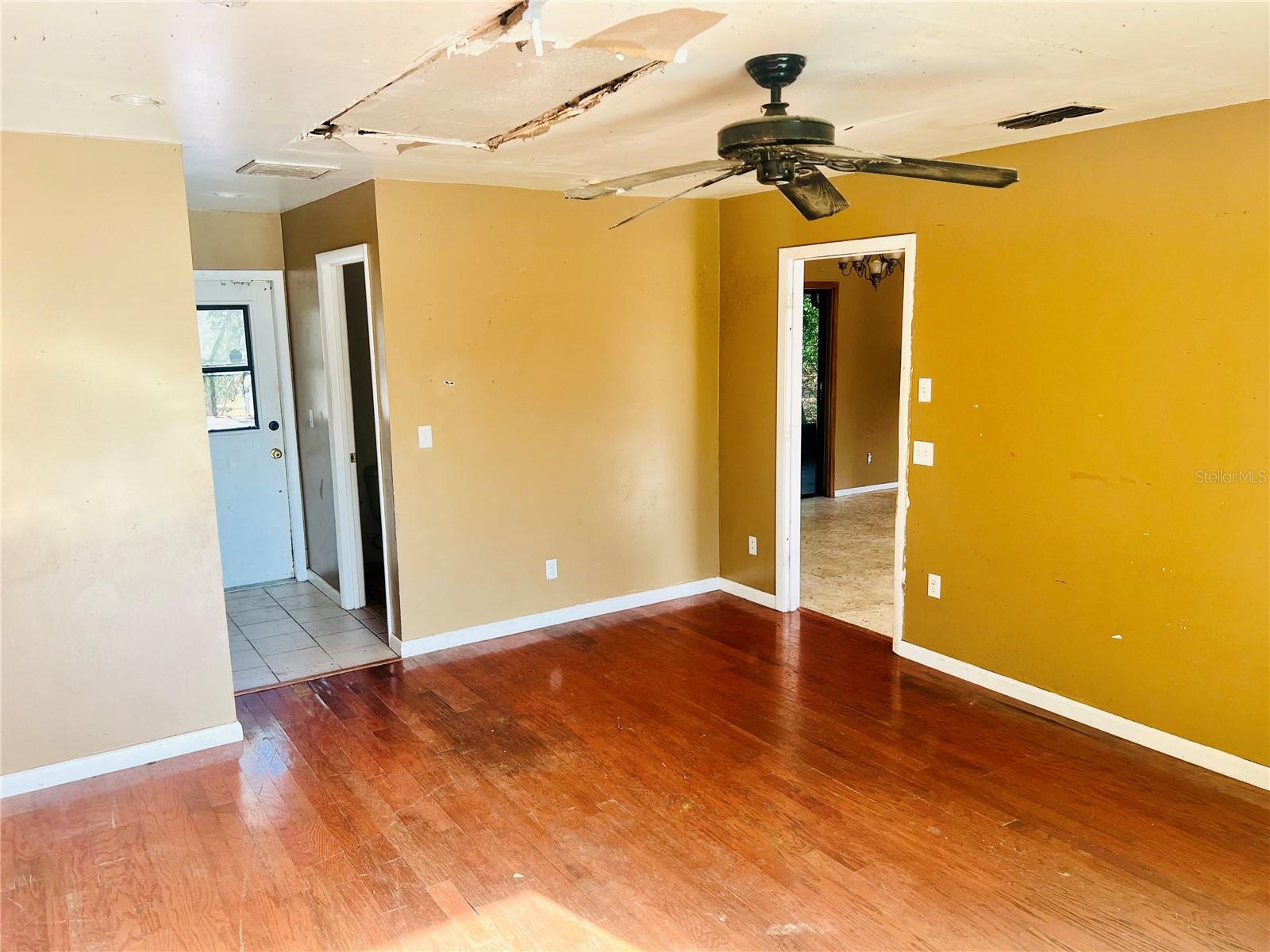 SPRING HILL - Residential