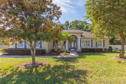 Photo of 11730 Lakeview Drive, New Port Richey, FL 34654 (MLS # TB8554378)