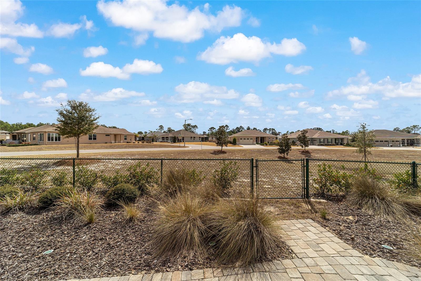 ON TOP OF THE WORLD - Residential