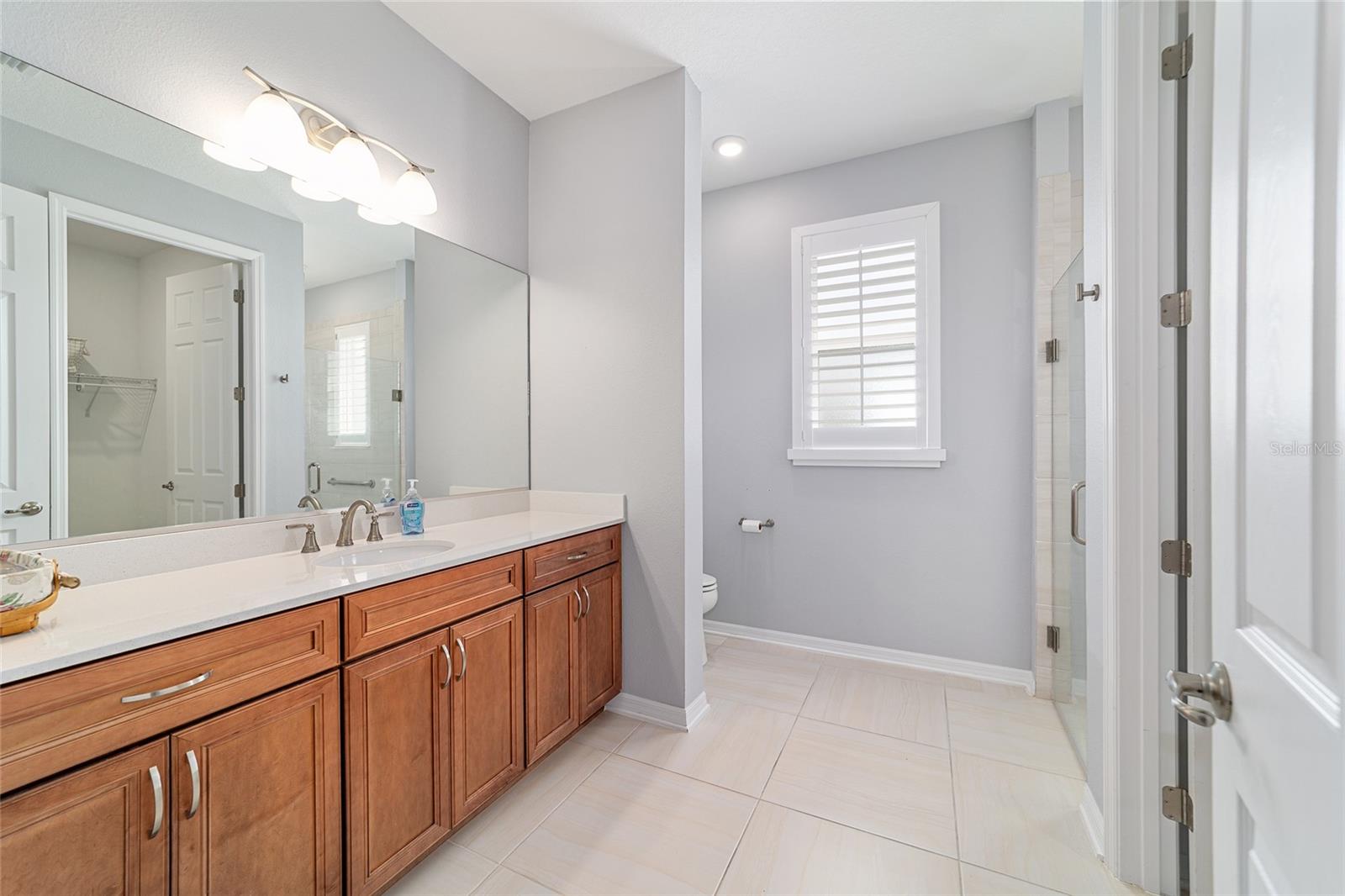 ON TOP OF THE WORLD - Residential