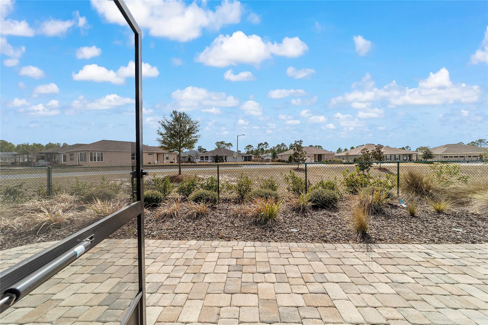 ON TOP OF THE WORLD - Residential