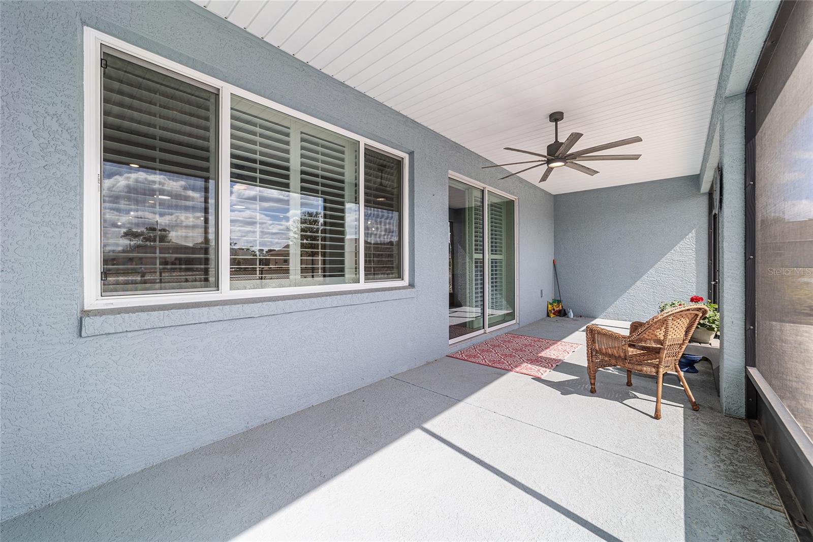 ON TOP OF THE WORLD - Residential