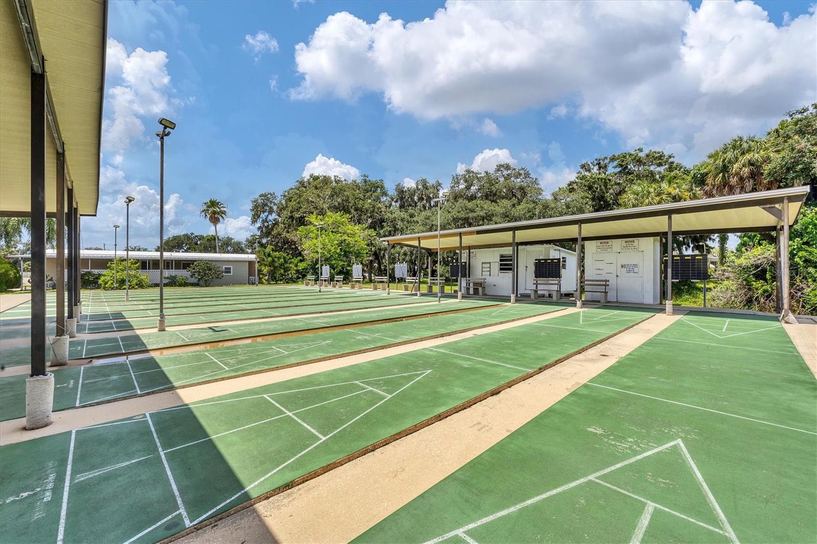 SHADOW BROOK MOBILE HOME - Residential