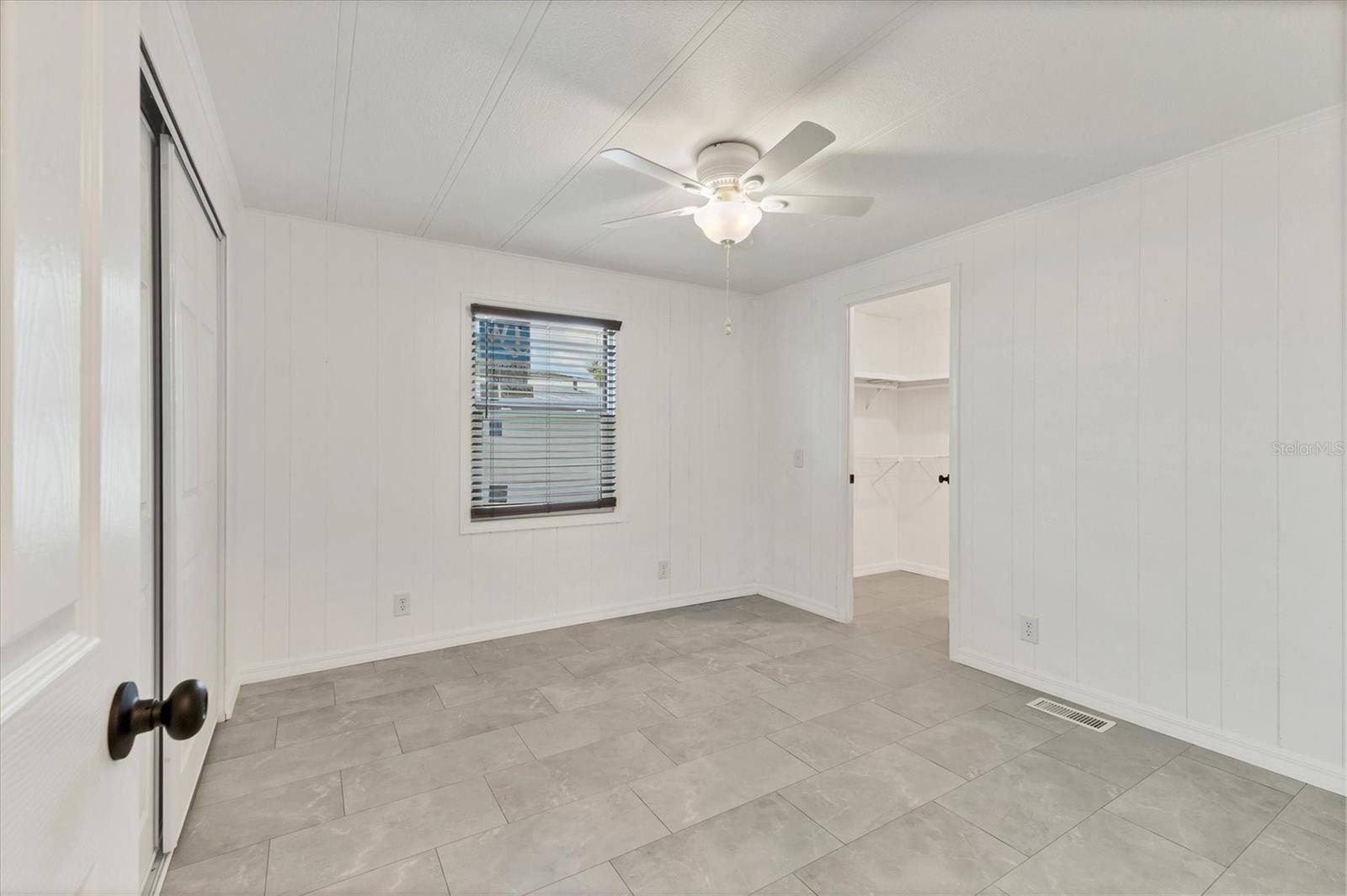 SHADOW BROOK MOBILE HOME - Residential