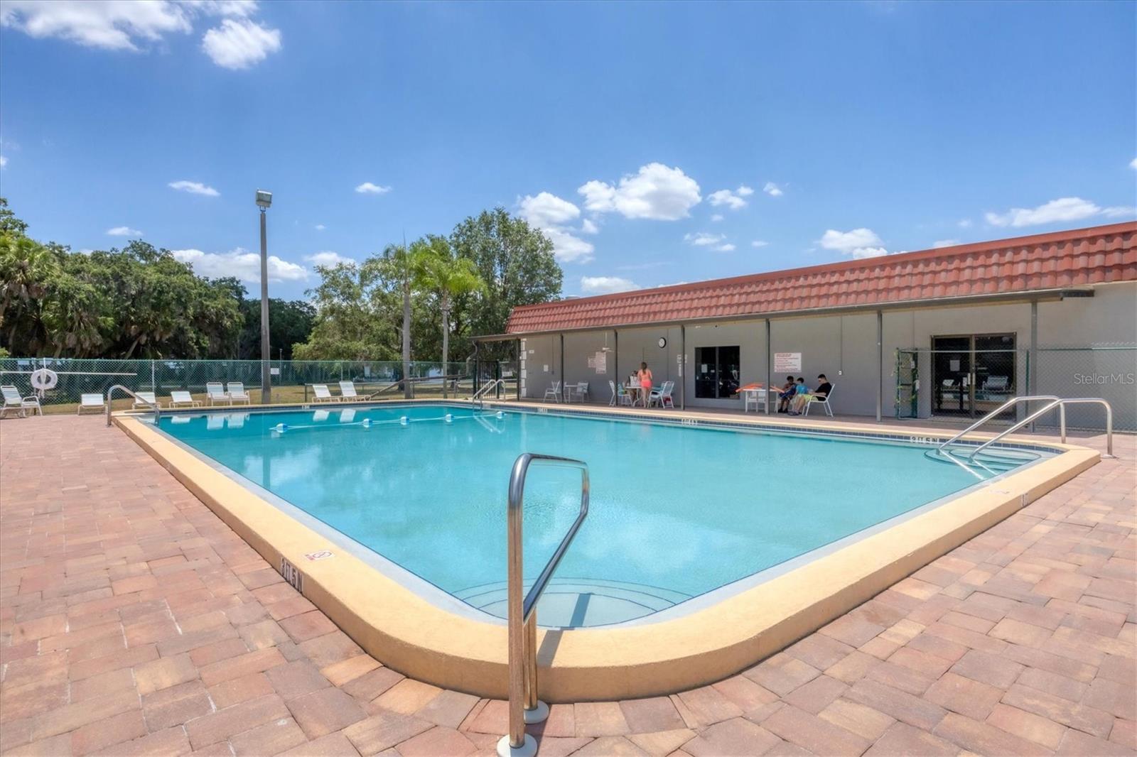 SHADOW BROOK MOBILE HOME - Residential