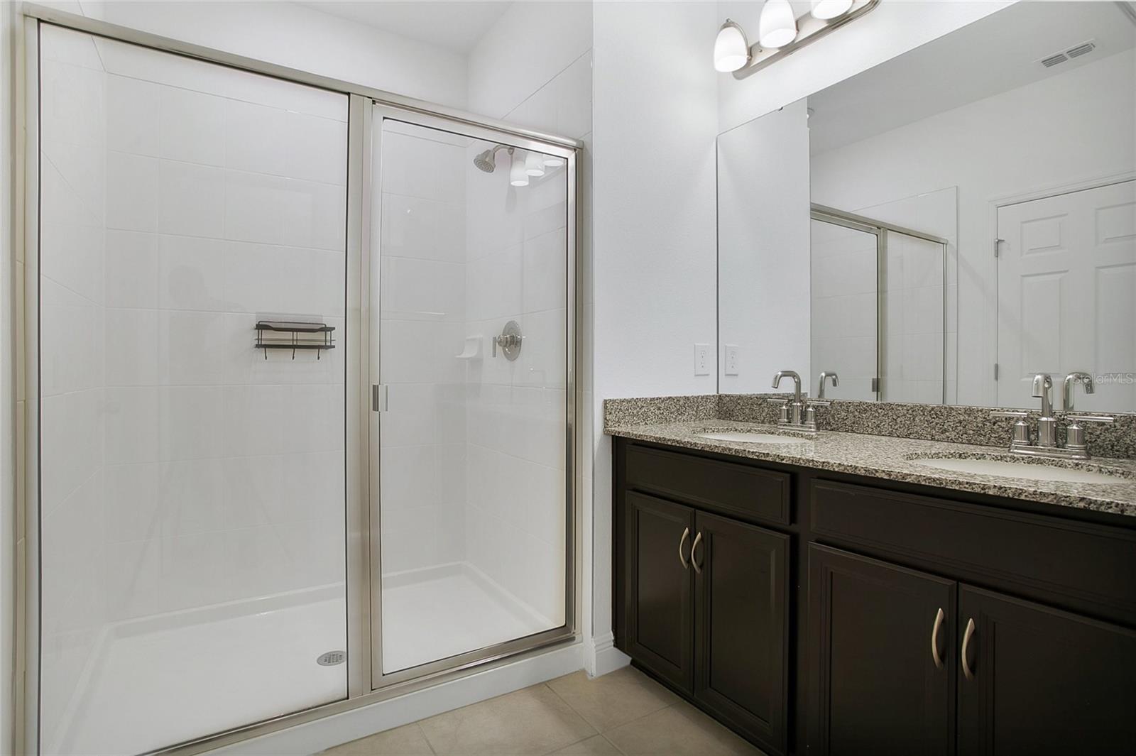 ENCLAVE AT HAWKS CREST - Residential Lease