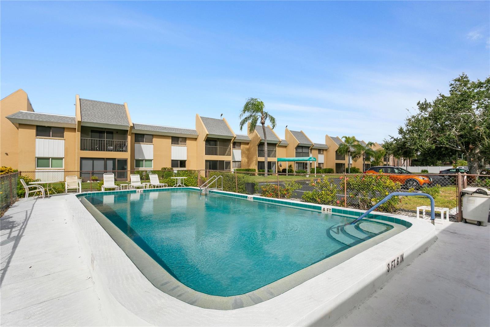 LAS CASAS - Residential