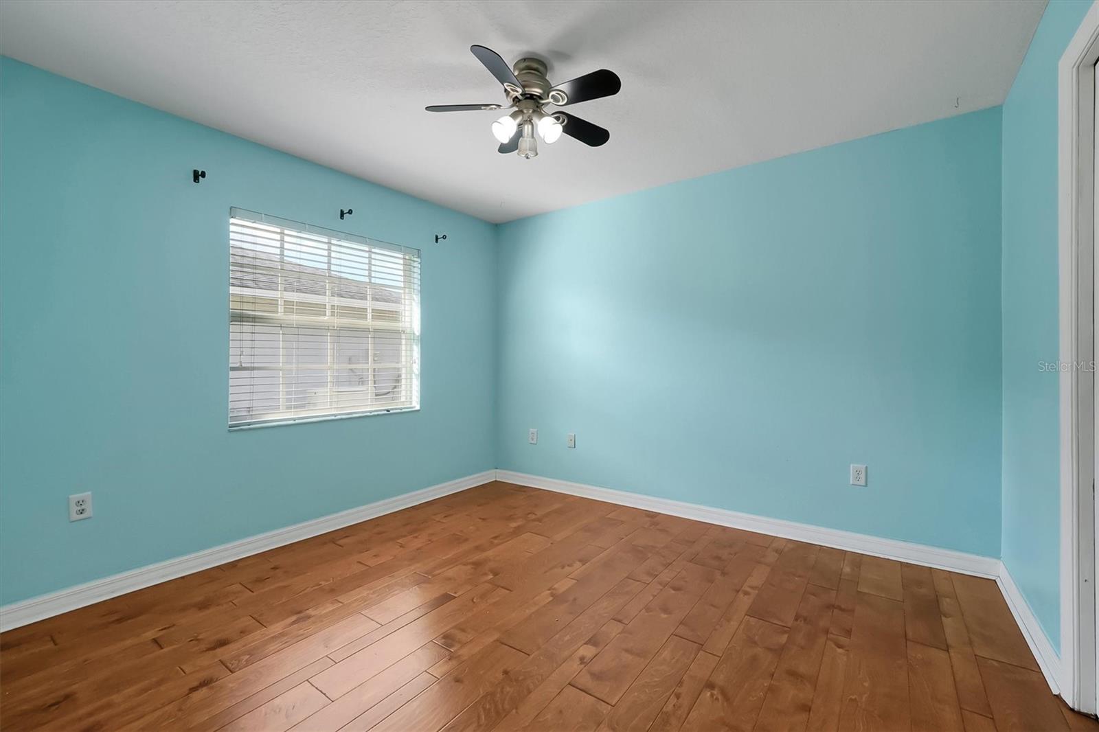 LAKE DEXTER MOORINGS - Residential