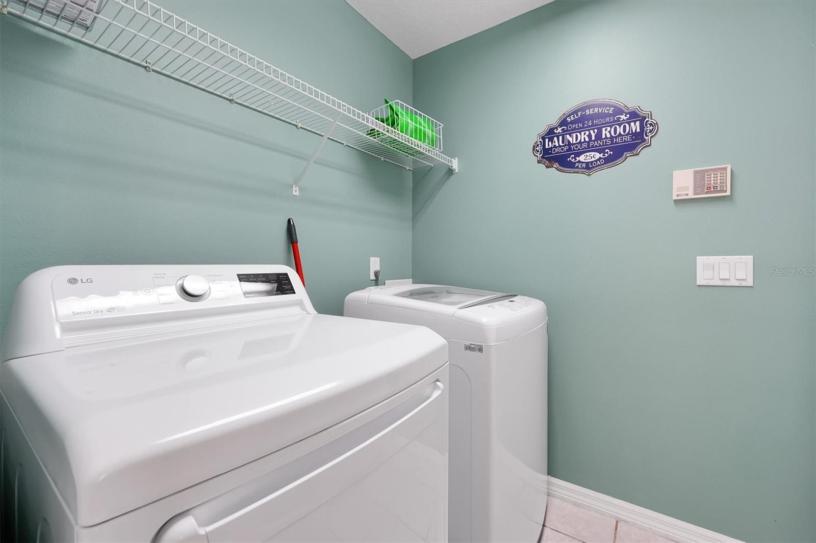 LAKE DEXTER MOORINGS - Residential