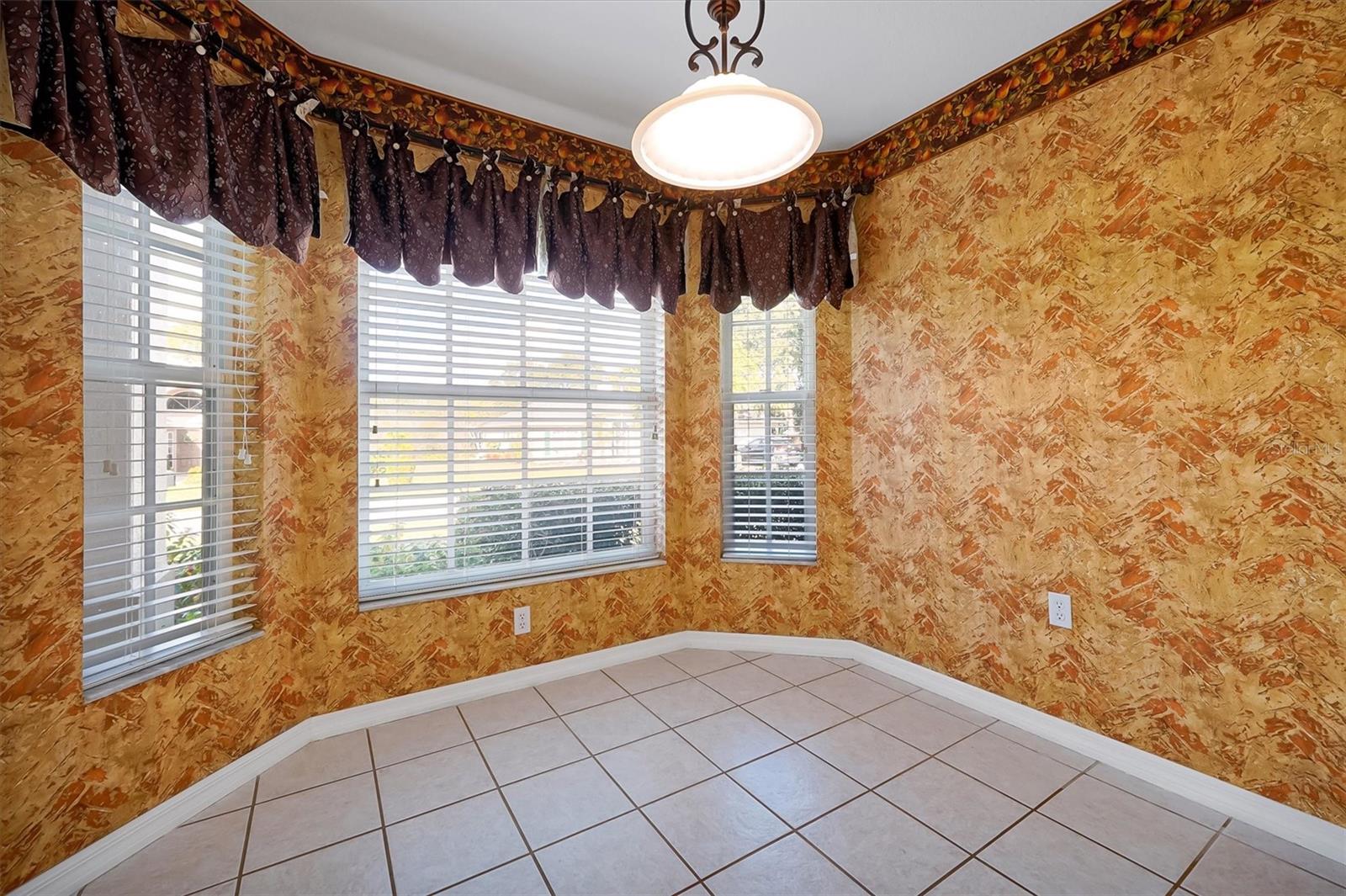 LAKE DEXTER MOORINGS - Residential