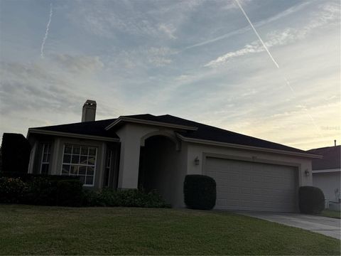 Photo of 1458 Grand Cayman Circle, Winter Haven, FL 33884 (MLS # P4937476)