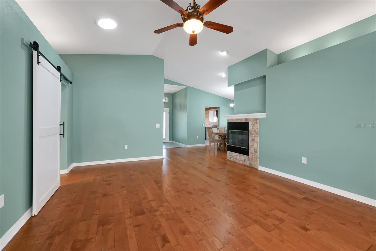 LAKE DEXTER MOORINGS - Residential