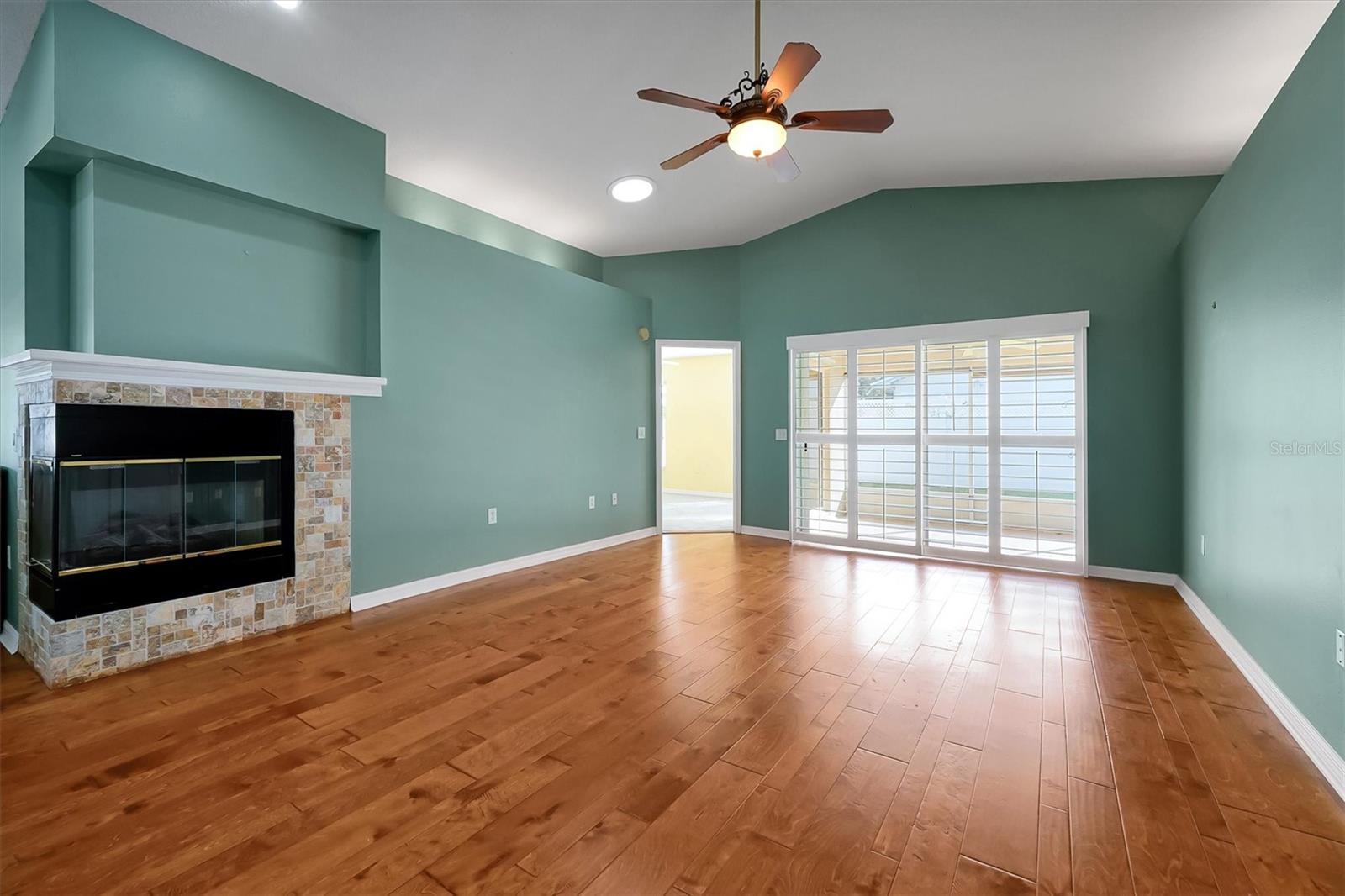 LAKE DEXTER MOORINGS - Residential