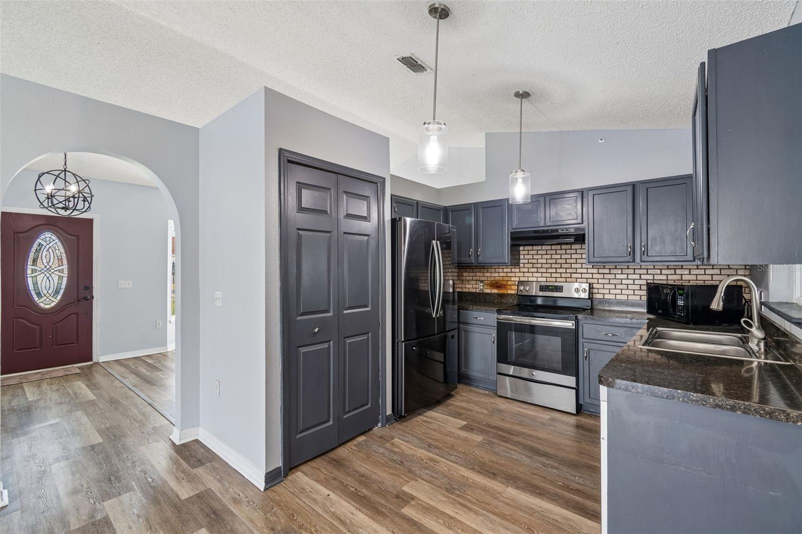 SPRING HILL - Residential