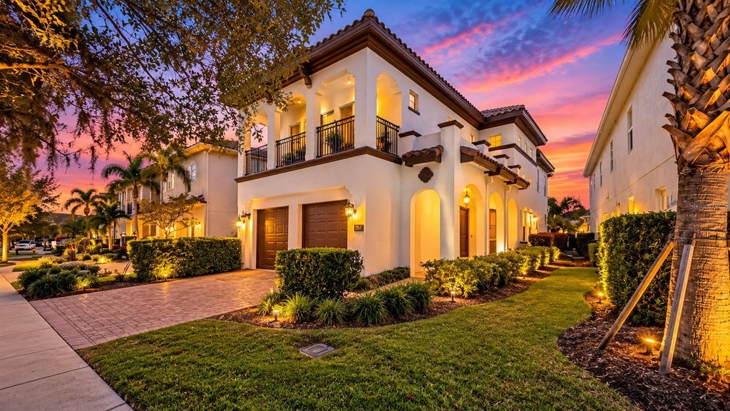 Photo of 864 Golden Bear Drive, Reunion, FL 34747 (MLS # S5159548)