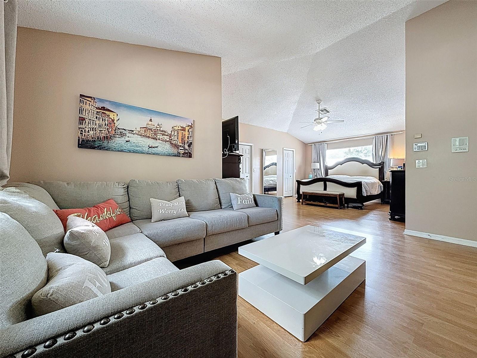 CLUBHOUSE ESTATES AT SUMMERFIE - Residential