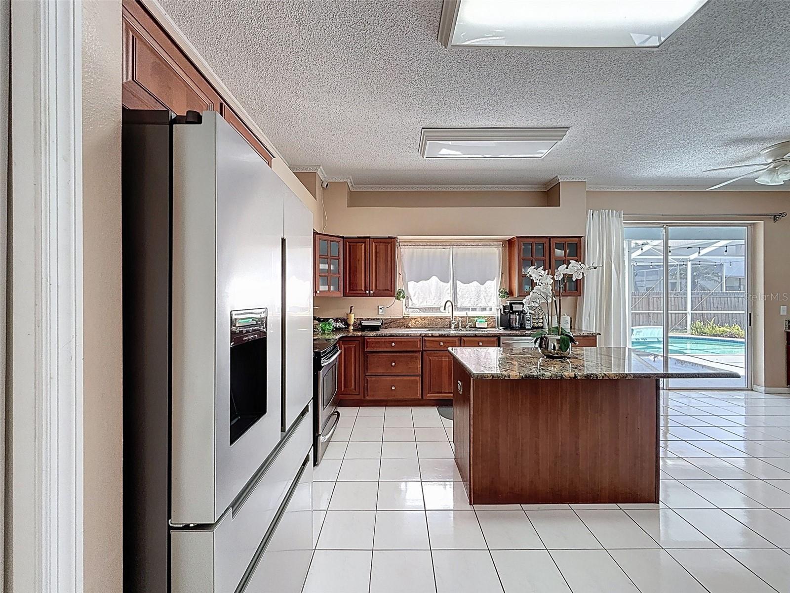 CLUBHOUSE ESTATES AT SUMMERFIE - Residential