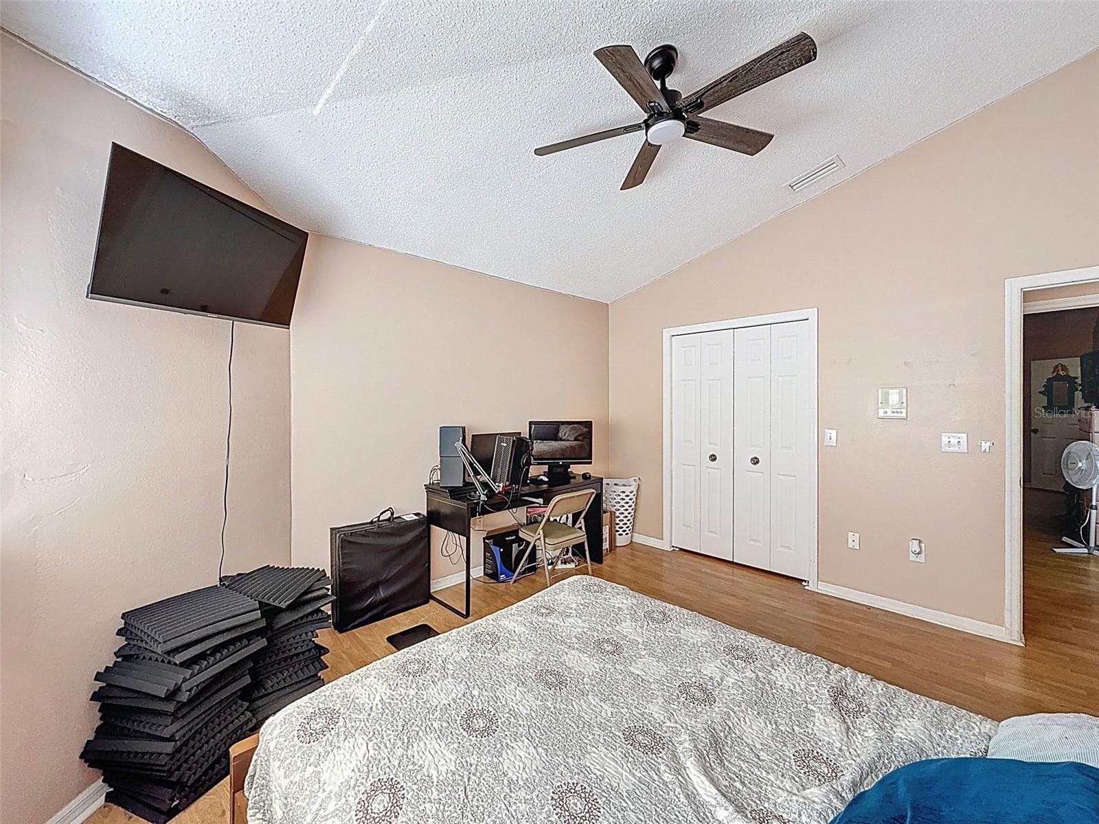 CLUBHOUSE ESTATES AT SUMMERFIE - Residential