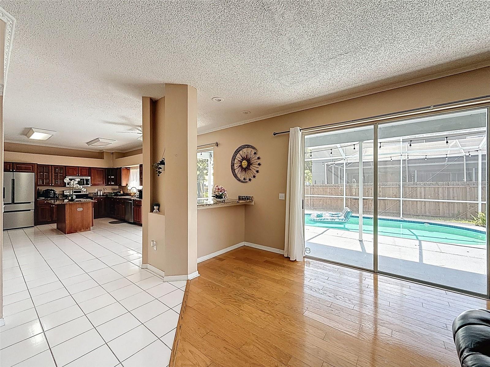 CLUBHOUSE ESTATES AT SUMMERFIE - Residential