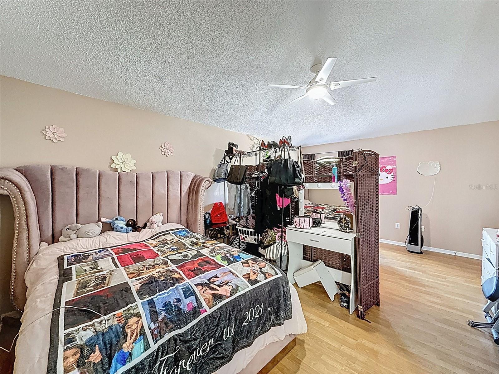 CLUBHOUSE ESTATES AT SUMMERFIE - Residential