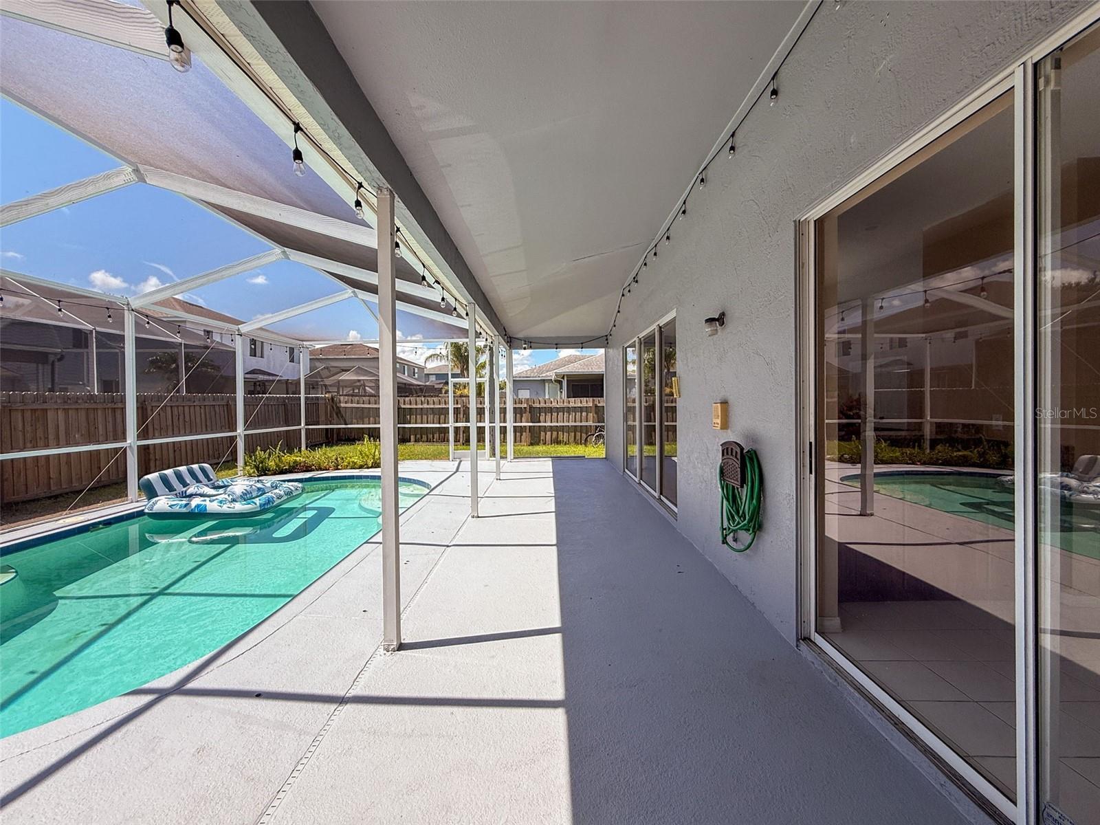 CLUBHOUSE ESTATES AT SUMMERFIE - Residential