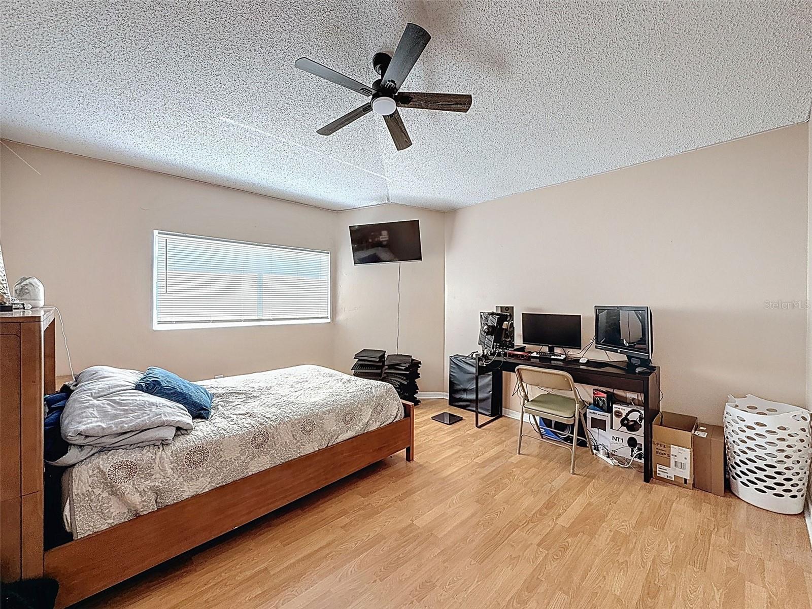 CLUBHOUSE ESTATES AT SUMMERFIE - Residential