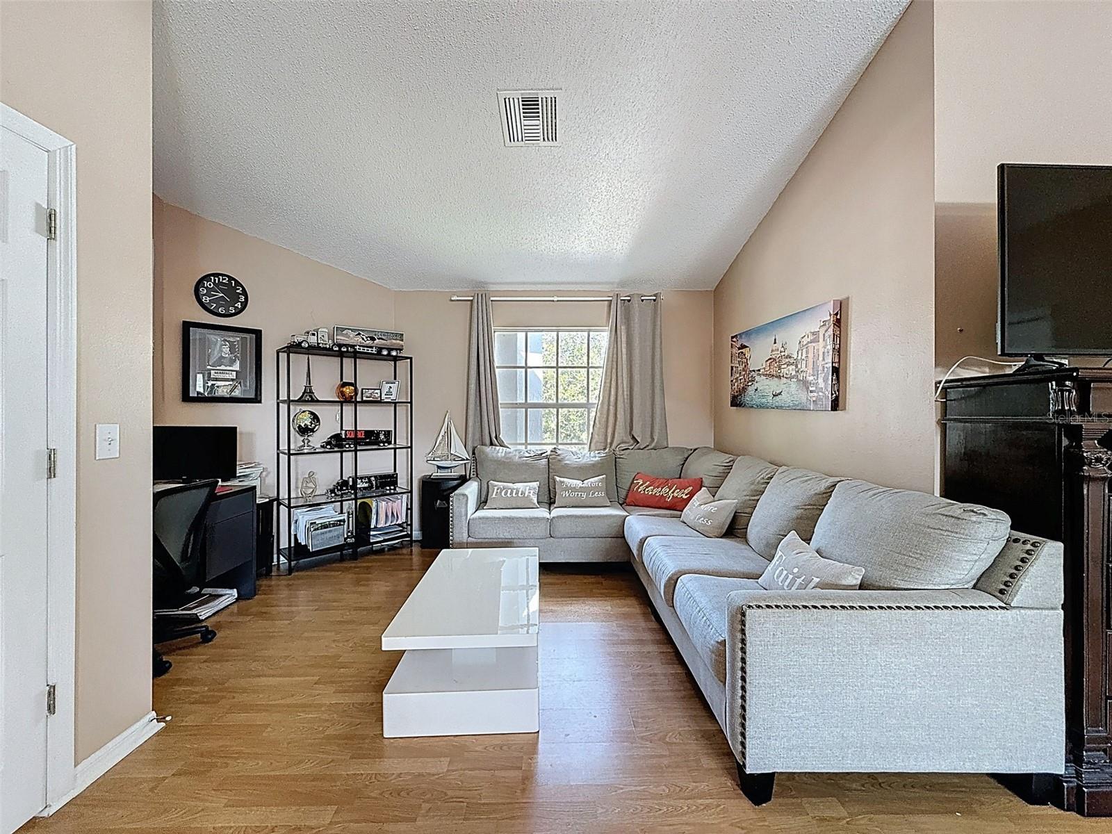 CLUBHOUSE ESTATES AT SUMMERFIE - Residential