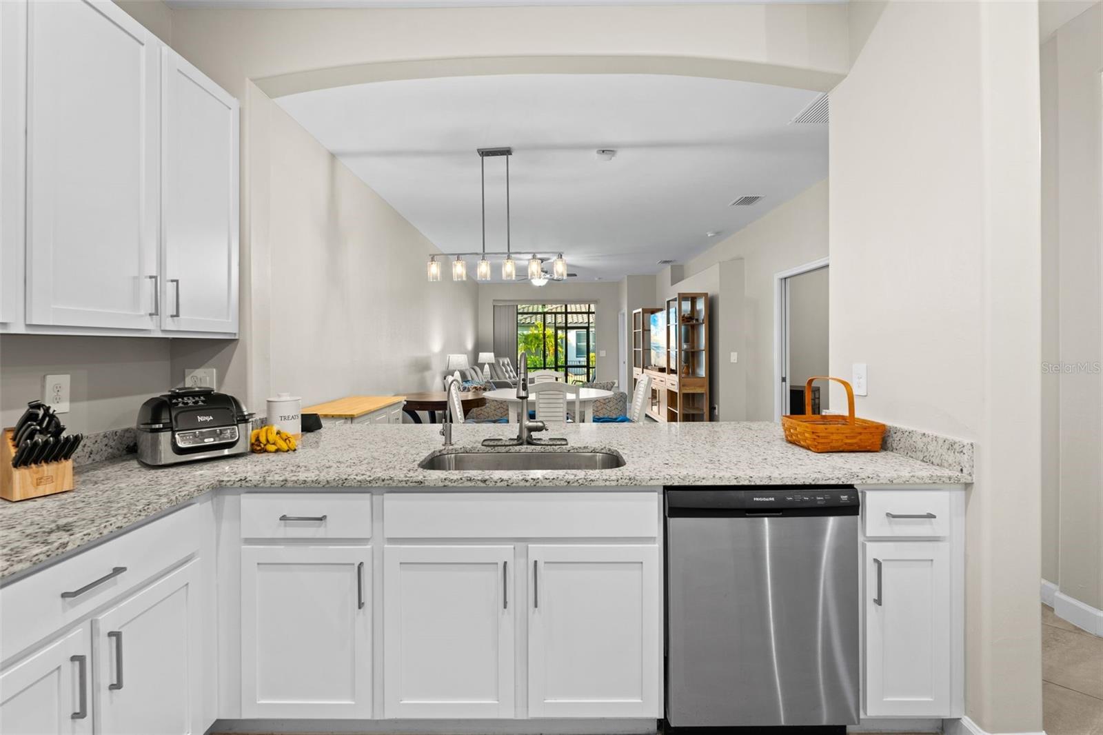 LORRAINE LAKES PH I - Residential