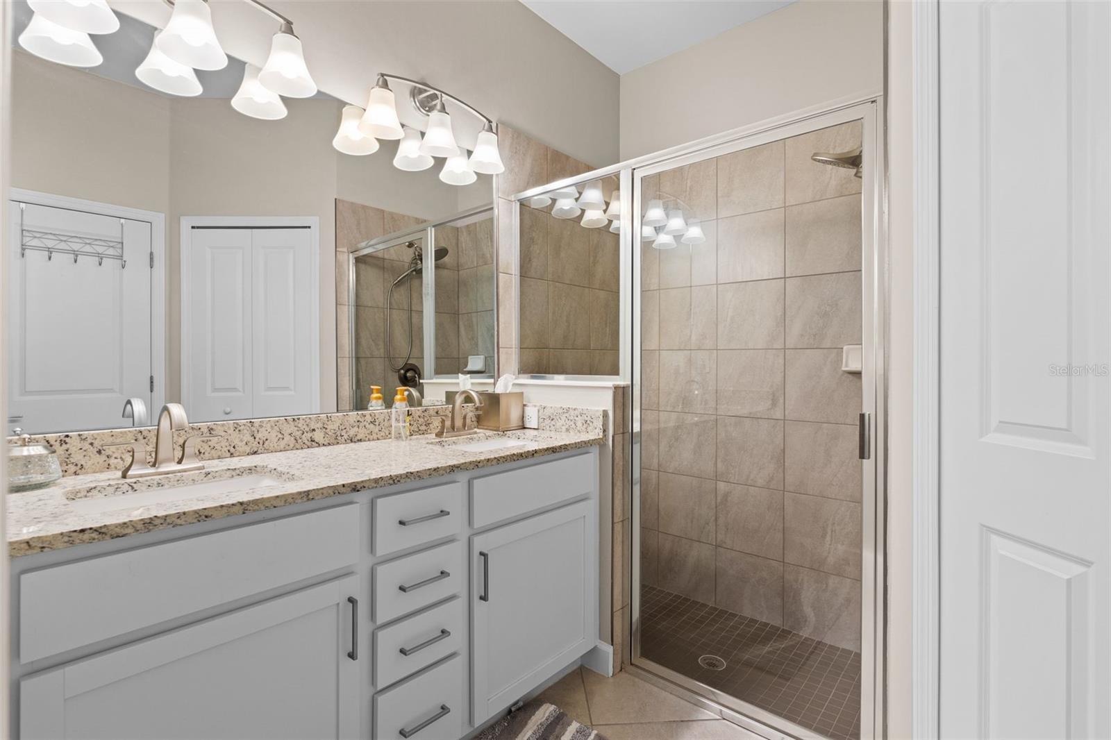 LORRAINE LAKES PH I - Residential