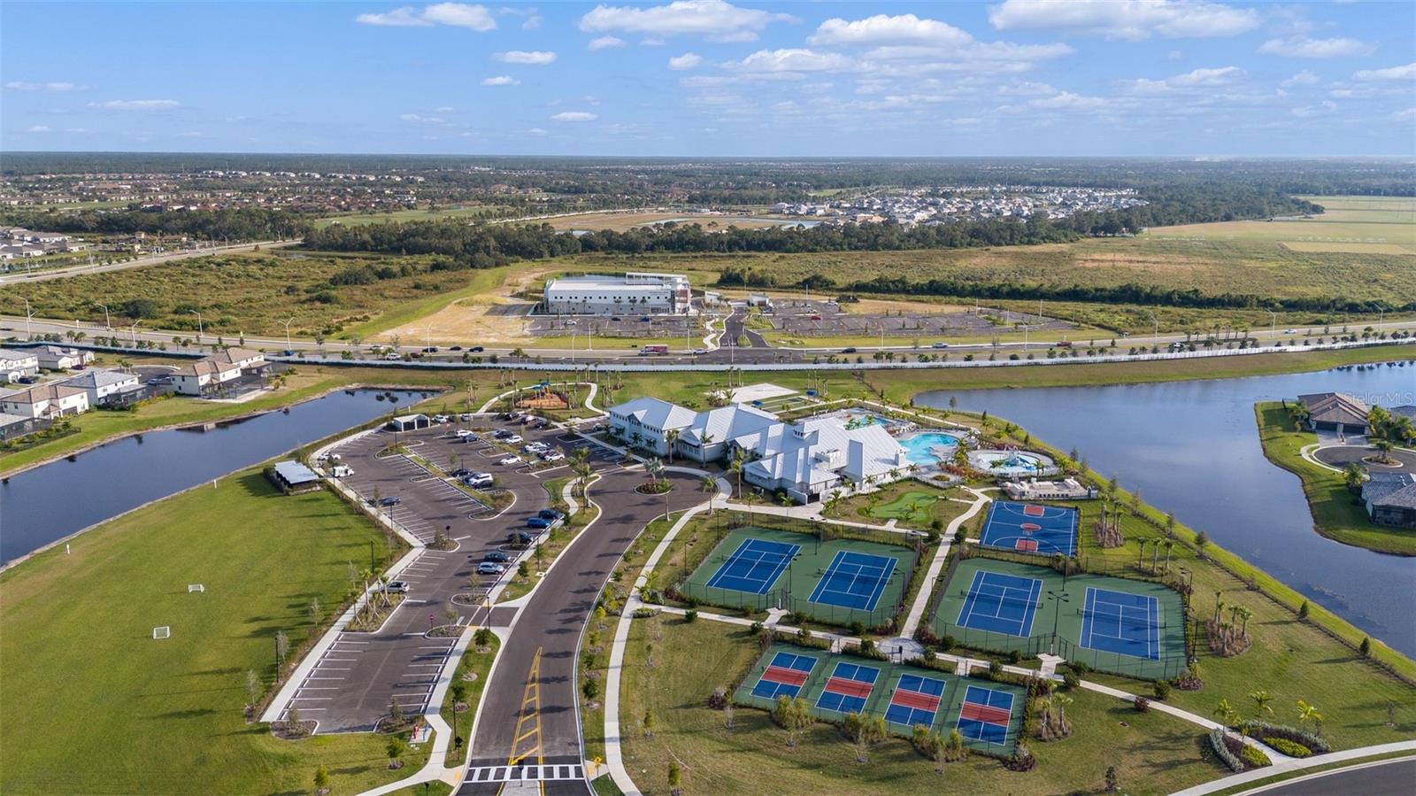 LORRAINE LAKES PH I - Residential