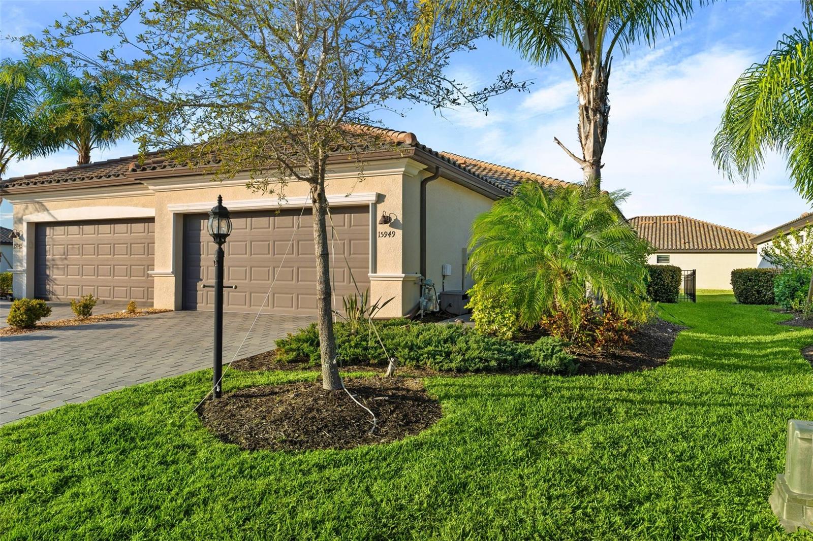 LORRAINE LAKES PH I - Residential